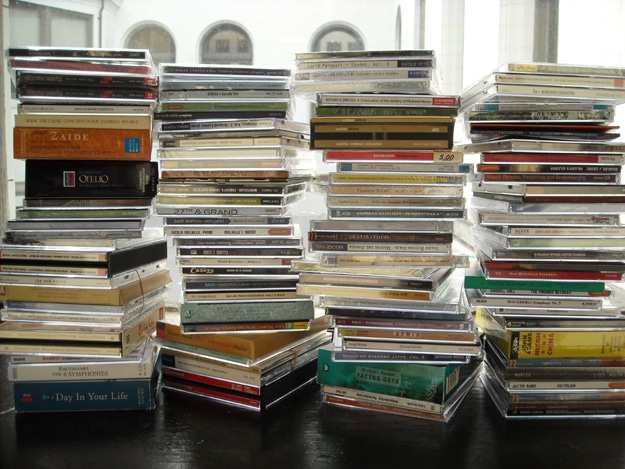 CD compact disc stack 30