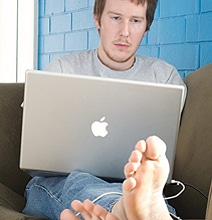 Telecommuting Habits: Clocking In From The Couch [Infographic]