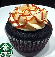 DIY Starbucks Caramel Macchiato Cupcakes