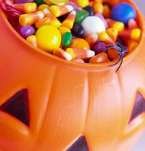 Ultimate Guide For Scoring The Most Halloween Candy & Trading It Ultimate Guide For Scoring The Most Halloween Candy & Trading It
