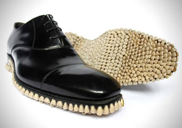 horror-shoes-tooth-sole