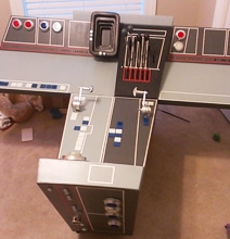 True Star Wars Fan Builds Epic Life-Size Millennium Falcon True Star Wars Fan Builds Epic Life-Size Millennium Falcon