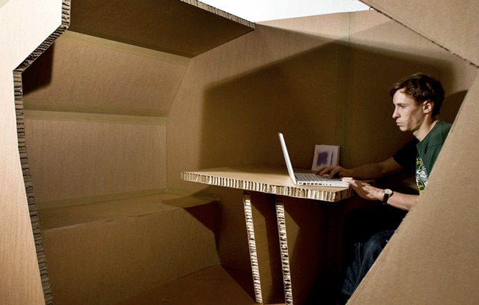 recycled-office-desk-design