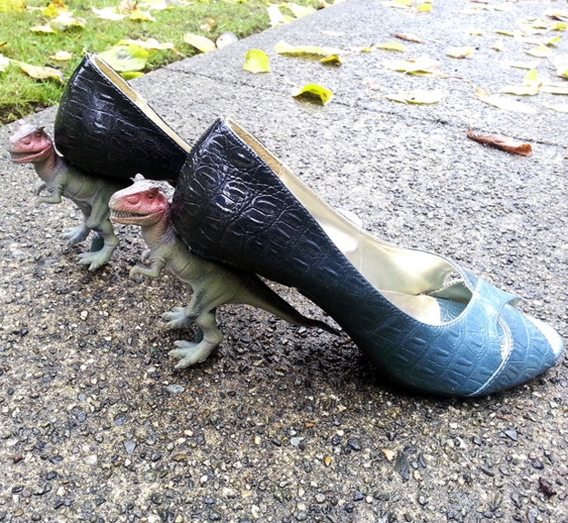 diy-shoes-dinosaur-high-heels