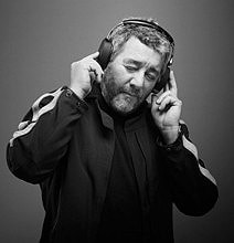 Parrot Zik Headphones: Touch-Activated, Bluetooth & Oh So Trendy Parrot Zik Headphones: Touch-Activated, Bluetooth & Oh So Trendy