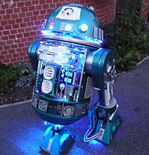 R2-D2 Version 2.0 Has No Shortage Of LED Lights R2-D2 Version 2.0 Has No Shortage Of LED Lights