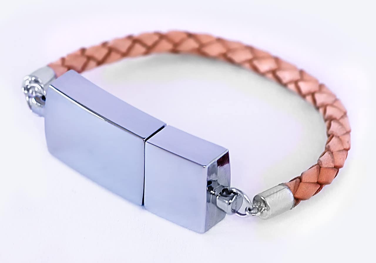 usb-bracelet-geek-jewelry