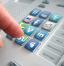 Social Customer Service: Trading The Phone For Tweets [Infographic]