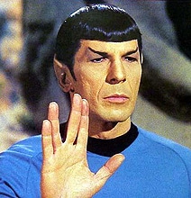 All The Main Star Trek Characters From 6 Versions In One Geeky Chart