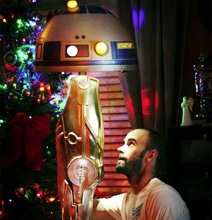 R2-D2 & C-3PO Shed A Leg & A Head For A Star Wars Lamp R2-D2 & C-3PO Shed A Leg & A Head For A Star Wars Lamp