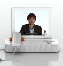 All-In-One Dock For iOS & Android Has Features For Everything All-In-One Dock For iOS & Android Has Features For Everything