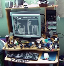 The Evolution Of Your Workspace From 1995 – 2015 [Comic]