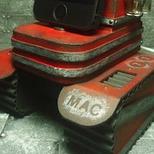 iPhone 5 Docking Stations That Look Like Artistic WWII Tanks