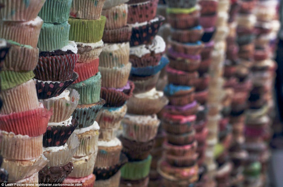 thousands-of-cupcake-tower