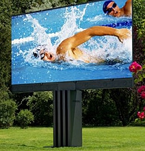 World’s Largest TV Is So Big, It Won’t Fit In Your House World’s Largest TV Is So Big, It Won’t Fit In Your House