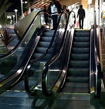World’s Shortest Escalator (Less Than 3 Feet) Is A Glorious Experience