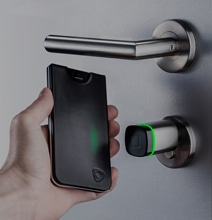 CalypsoKey Adds An NFC Case & Functionality To The iPhone CalypsoKey Adds An NFC Case & Functionality To The iPhone