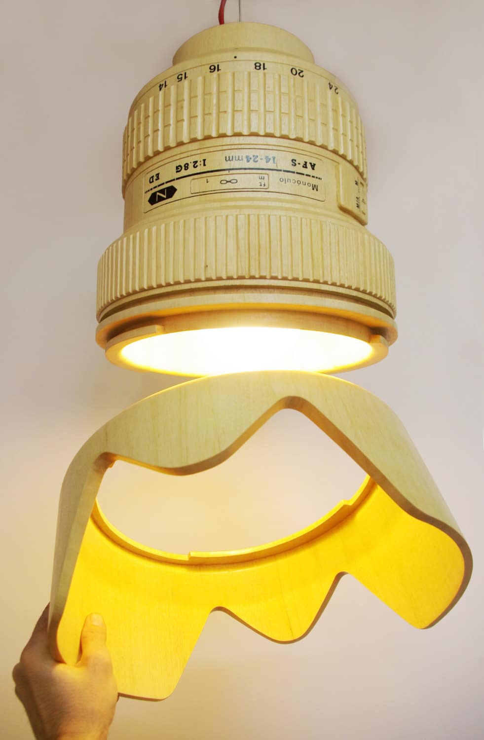 dslr-camera-lens-lamp