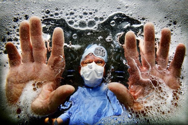 doctors-hospitals-washing-hands-infection