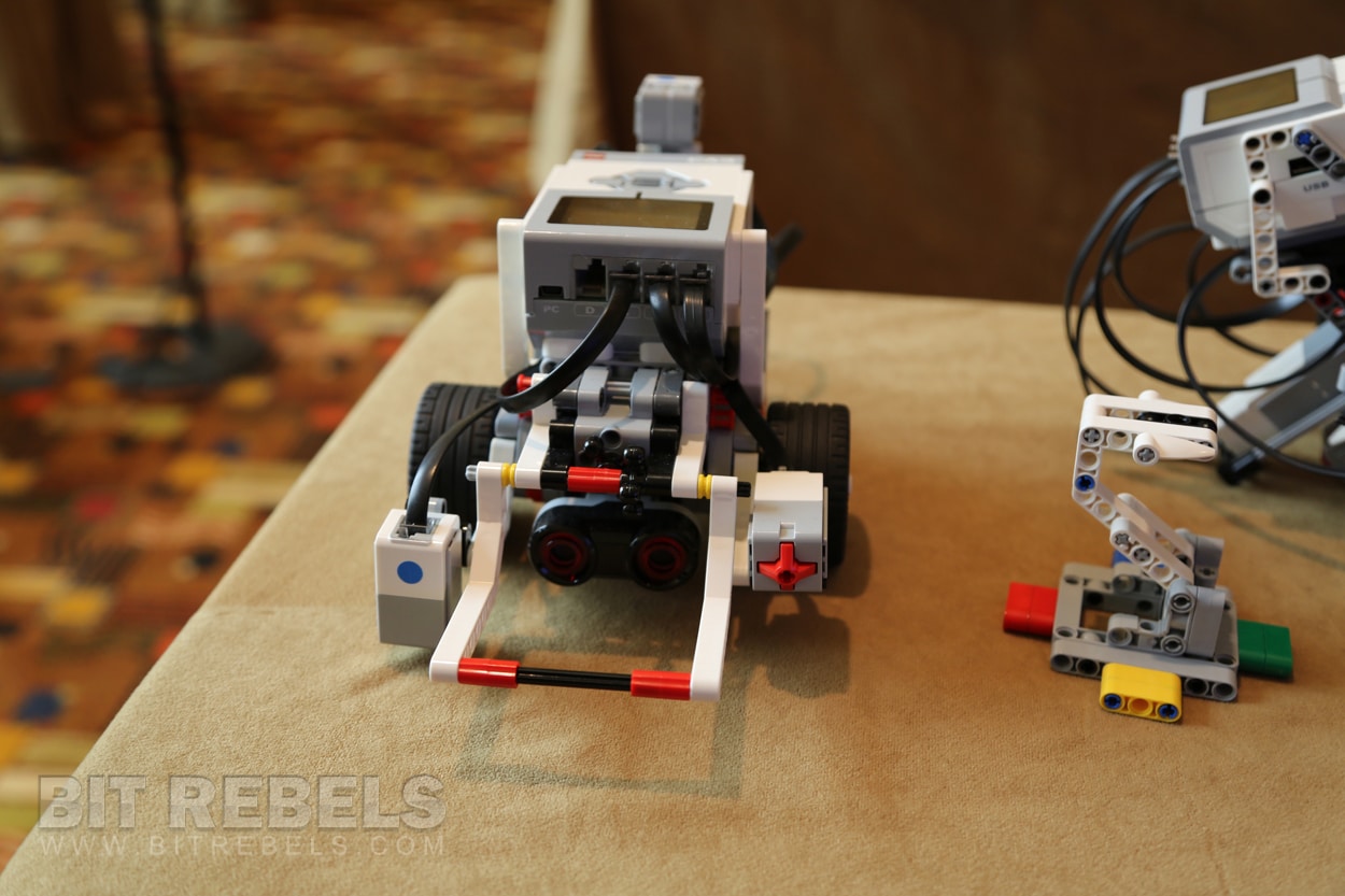 lego-robotics-mindstorms-education