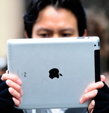 Invaluable Tablet Usage Stats For Mobile Marketers [Infographic]