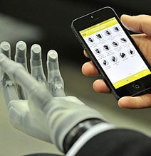 World’s First App-Controlled Prosthetic Hand Allows Natural Functions