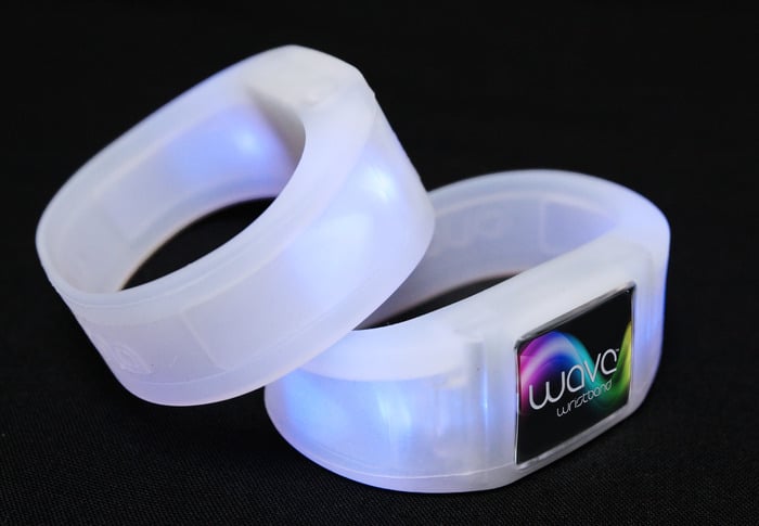 social-wristband-light-accessory