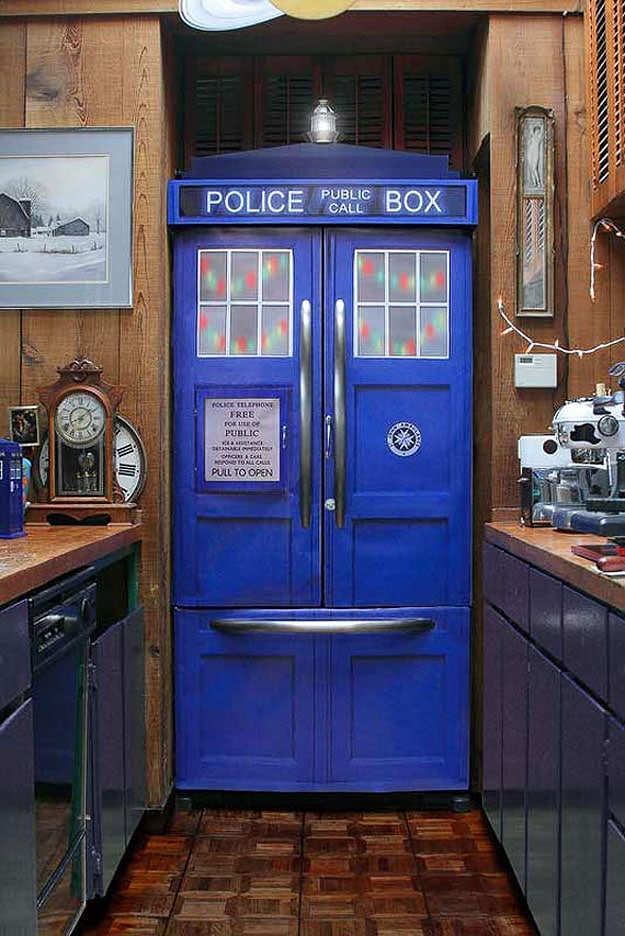 tardis-police-box-refrigerator-kit