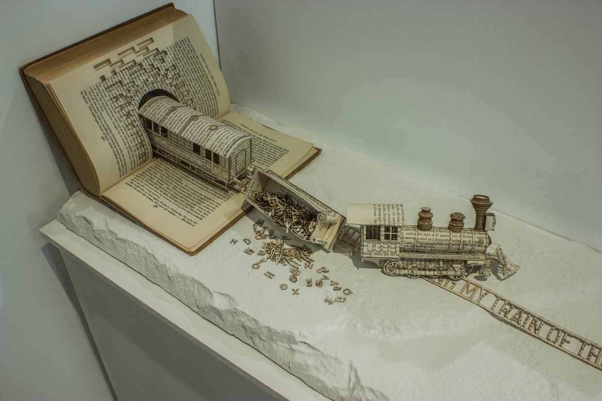 book-sculpture-typography-train
