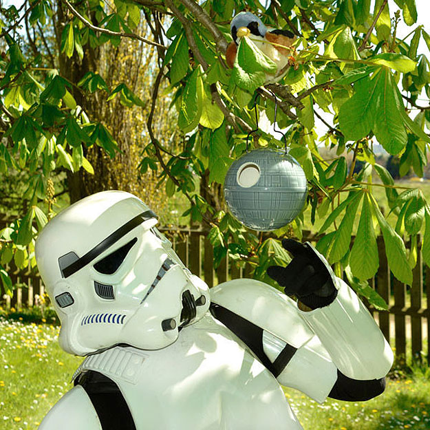 officially-licensed-death-star-birdhouse