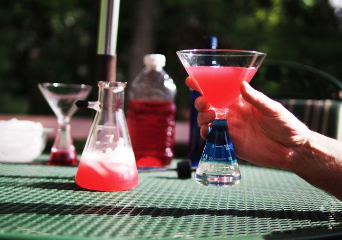 science-inspired-drinkware-glasses