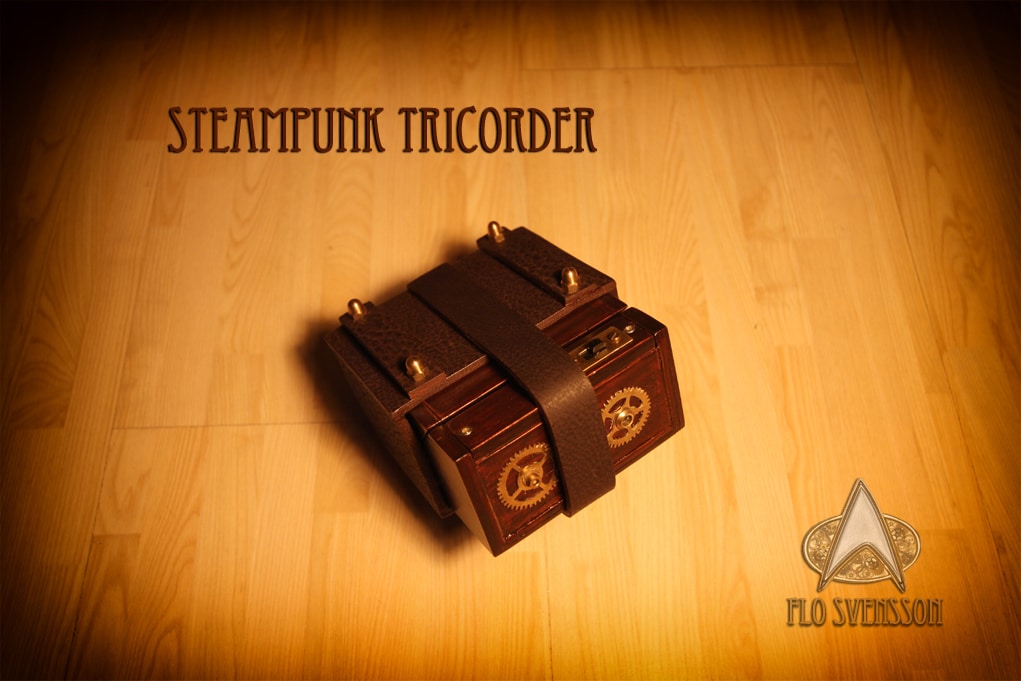 star-trek-tricorder-and-phaser