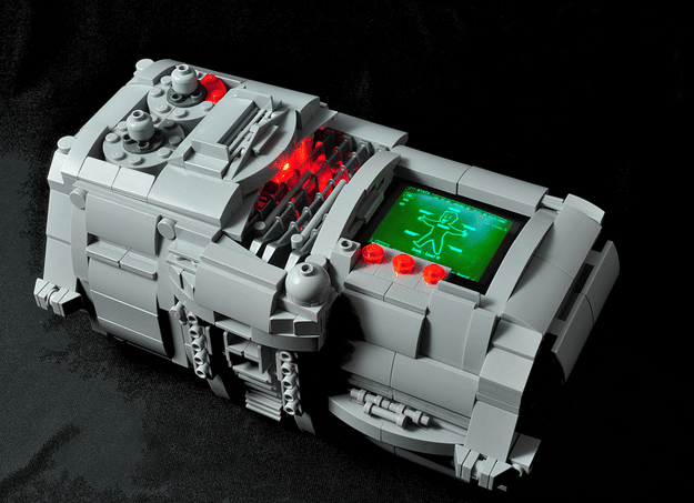 LEGO PIP-Boy 3000 Build
