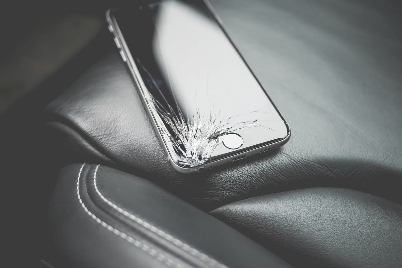 Unfixable iPhone Damage Header Image