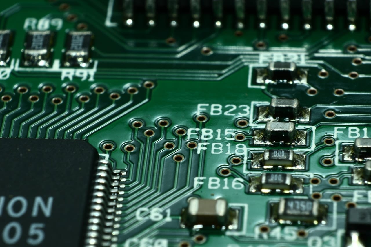 10 Facts PCB Boards Article Image