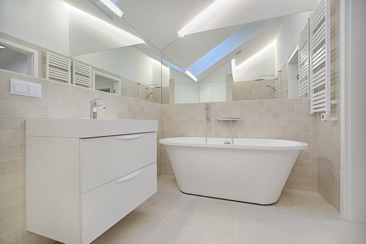 Perfect Bathtub Small Bathroom Article Image