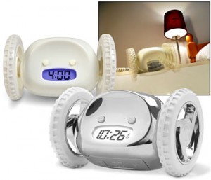 clocky-run-away-alarm-clock_main