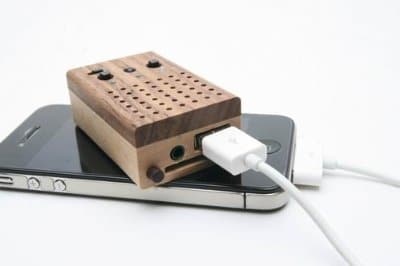 Motz Tiny Wooden Power Speaker