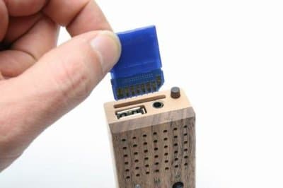Motz Tiny Wooden Power Speaker