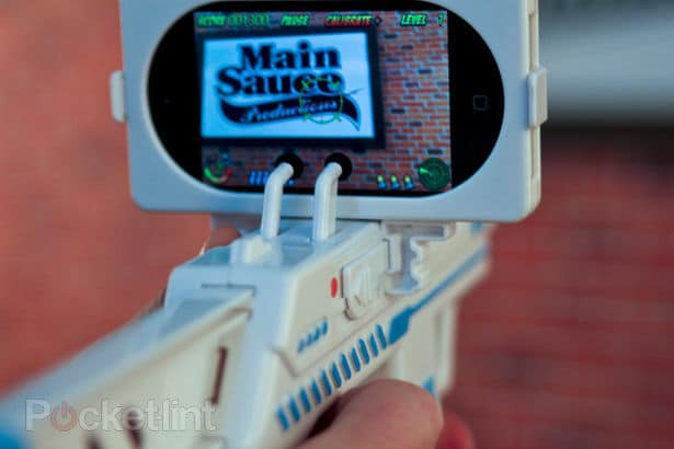 App Gun Game Simulator Toy Closeup Real World Screen Toy
