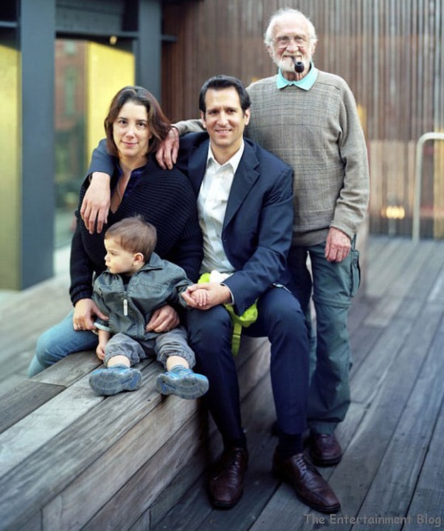 Touching Strangers Photography Project Complete Strangers Touch For Photograph