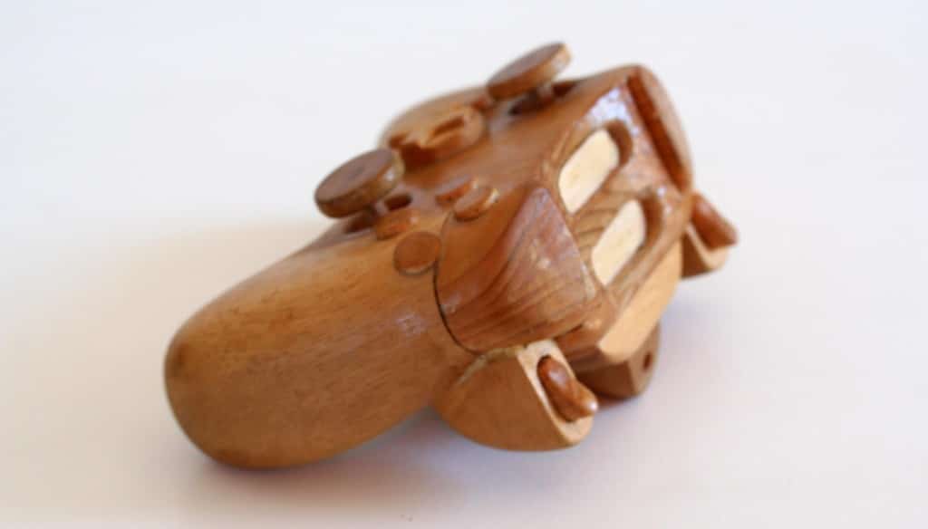 Wooden XBox Console Sculpture Design