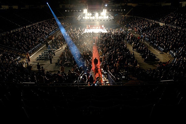 Inflatable Plastic Fake Crowd Plastic Crowds Used In Movies