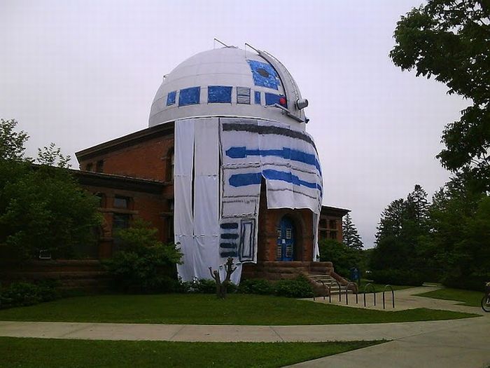 R2-D2 Observatory Dressup Student Prank