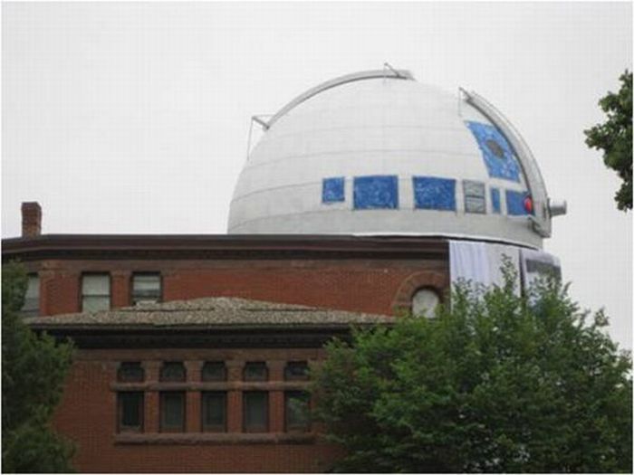 R2-D2 Observatory Dressup Student Prank R2-D2 Observatory Dressup Student Prank