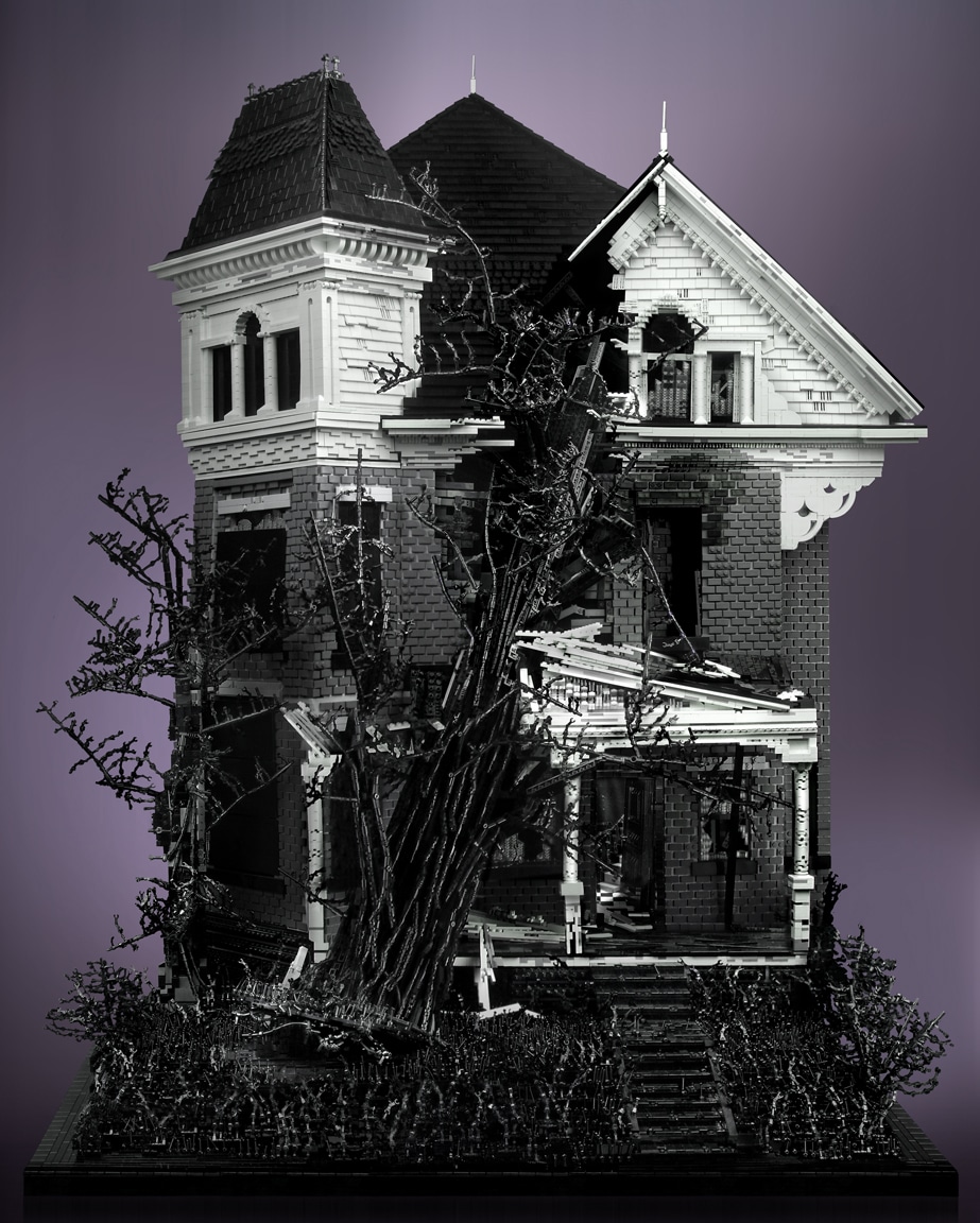 Haunted Deteriorated House Lego Builds