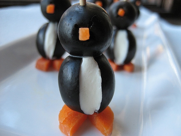 Black Olive Penguin Tutorial 1 Holiday Appetizer Black Olives Recipe