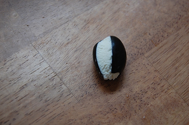 Black Olive Penguin Tutorial 5 Holiday Appetizer With Black Olives