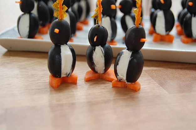 Black Olive Penguin Tutorial 7 Holiday Appetizer With Black Olives