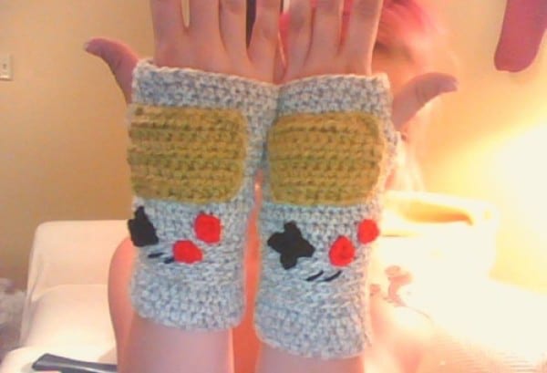 Geek Must Have Gloves 5 Handmade Nintendo Knitted Gloves